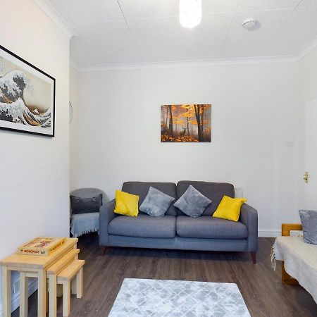 Cheerful 3 Bedroom Home With Free Parking And Wifi Chester Exteriör bild